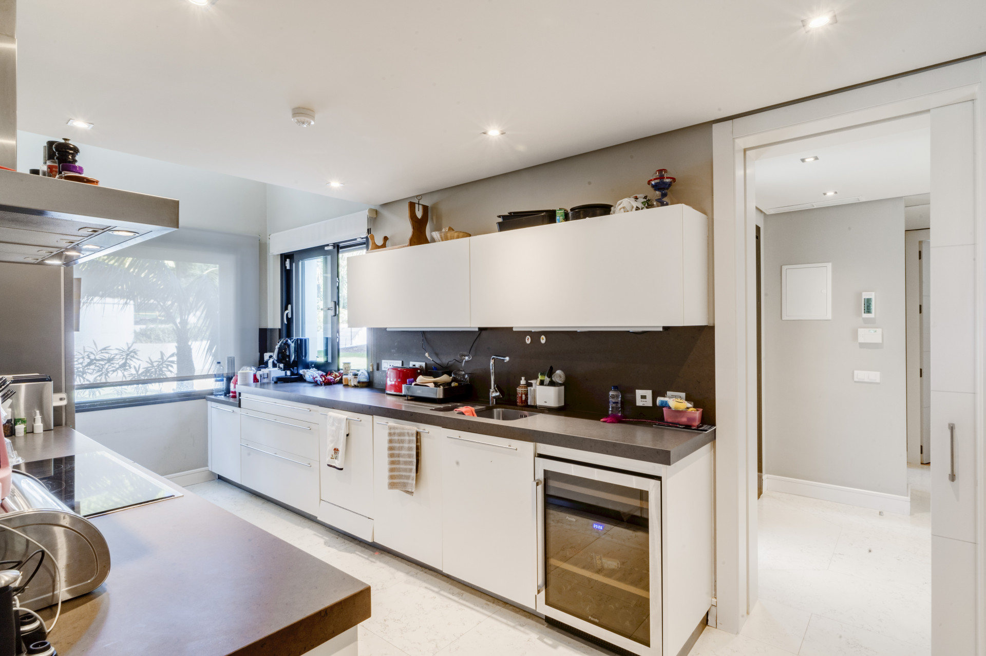 951-00063P - 5 Bedroom Villa in Marbella, Malaga