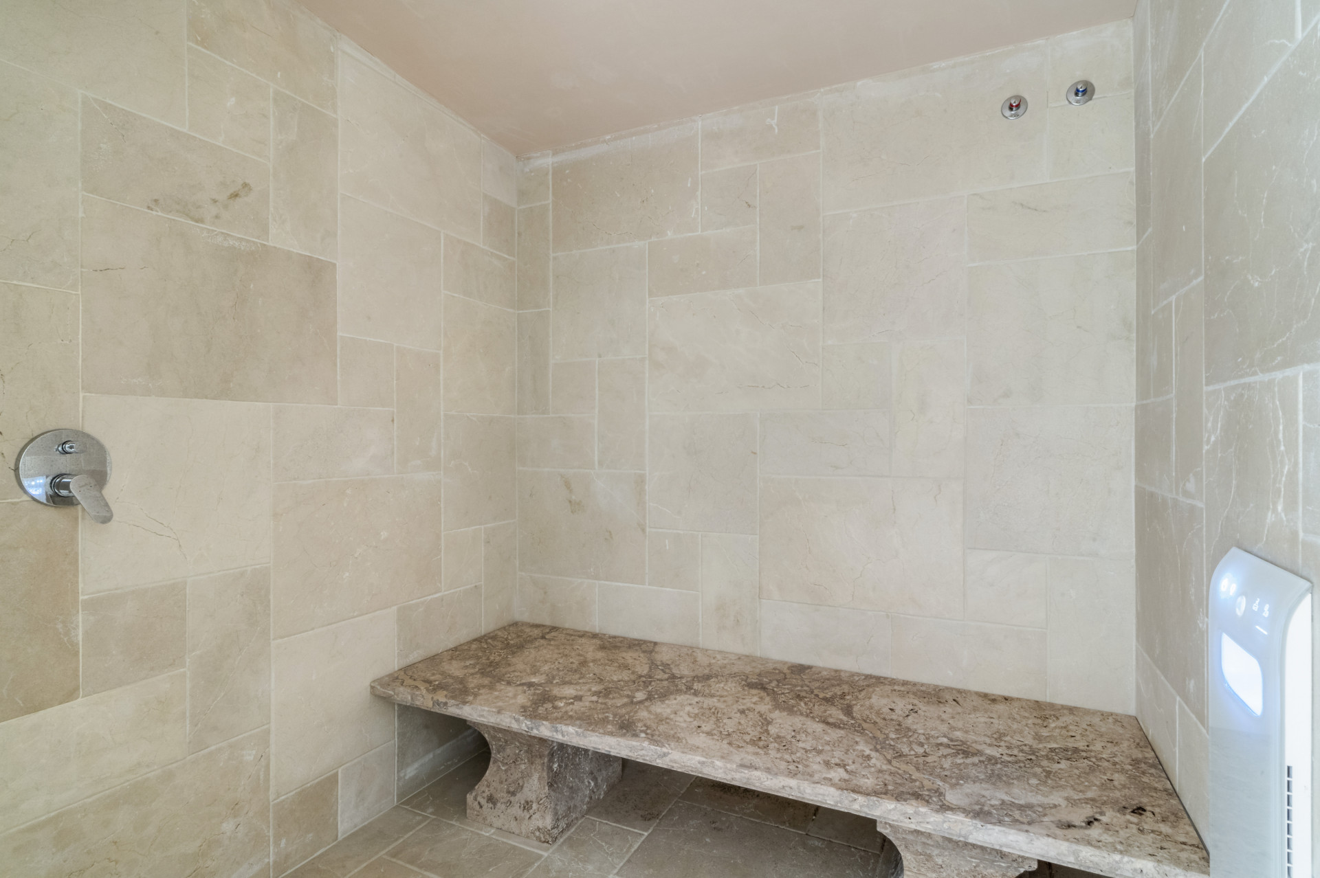 951-00061P - 6 Bedroom Villa in Marbella, Malaga