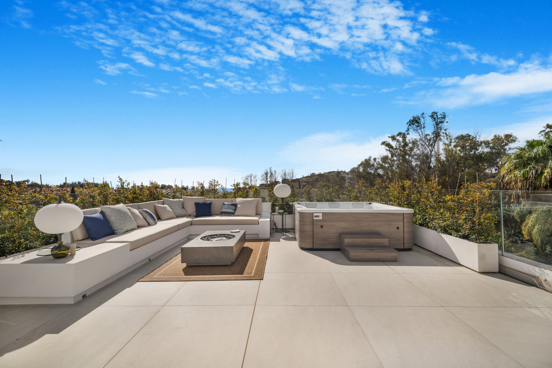 951-00044P - 6 Bedroom Villa in Marbella, Malaga