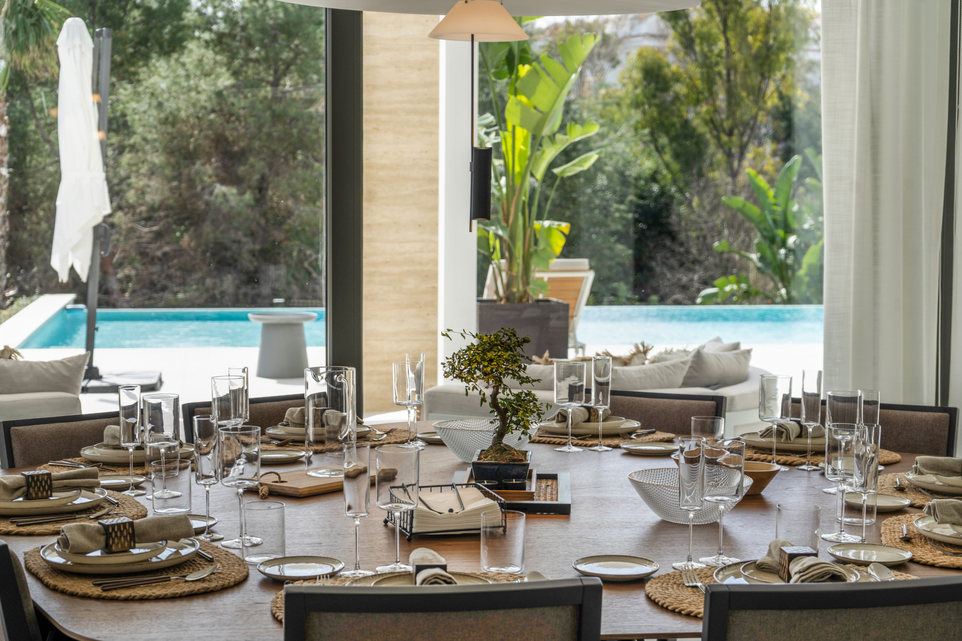 951-00044P - 6 Bedroom Villa in Marbella, Malaga