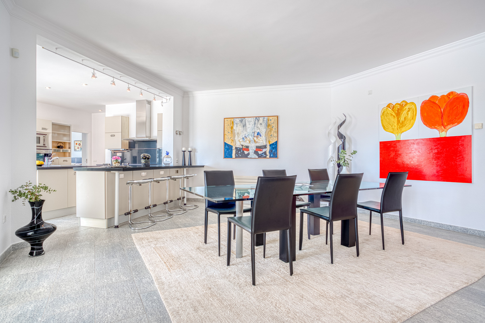 951-00057P - 4 Bedroom Villa in Marbella, Malaga