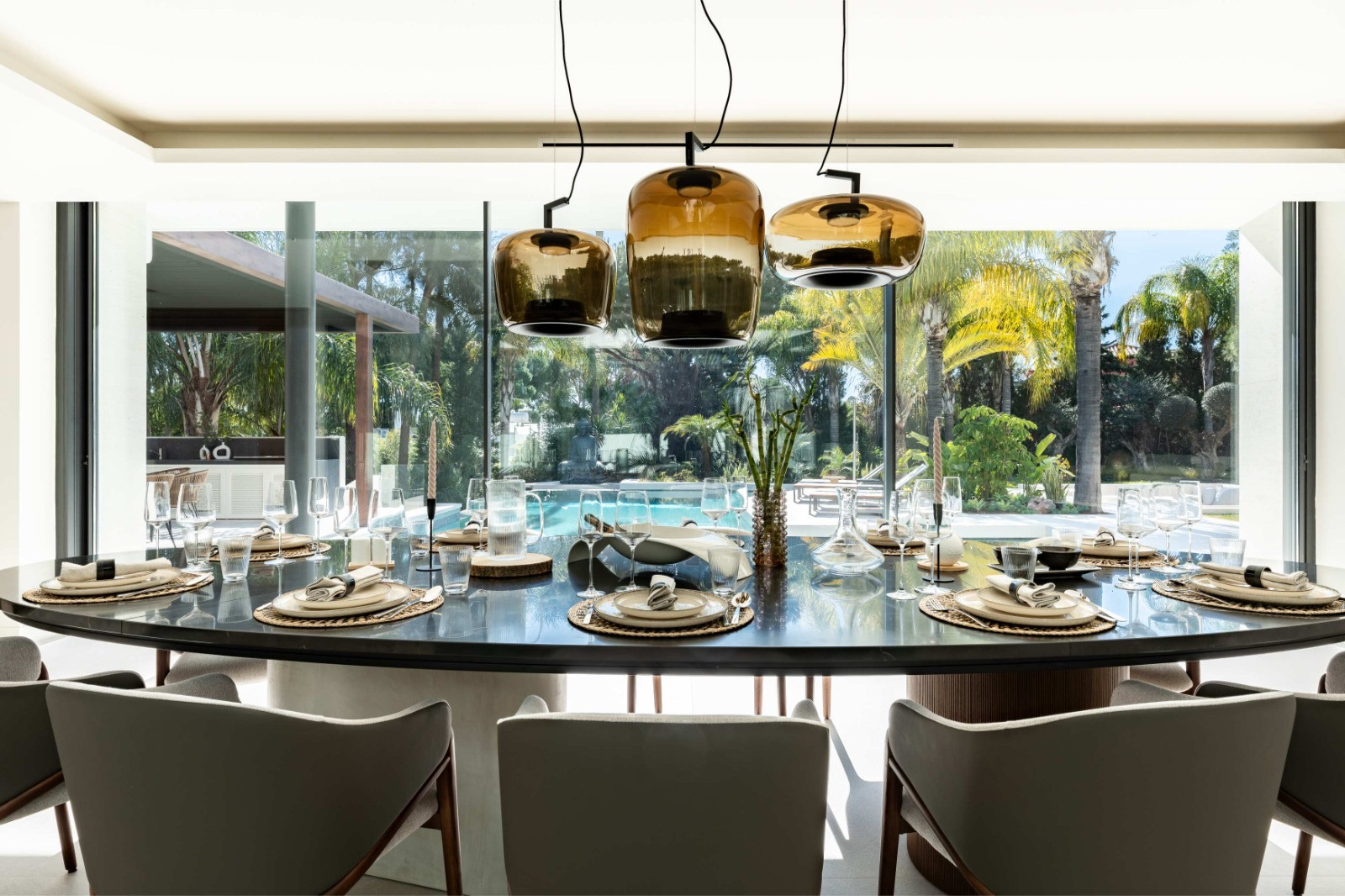 951-00056P - 5 Bedroom Villa in Marbella, Malaga