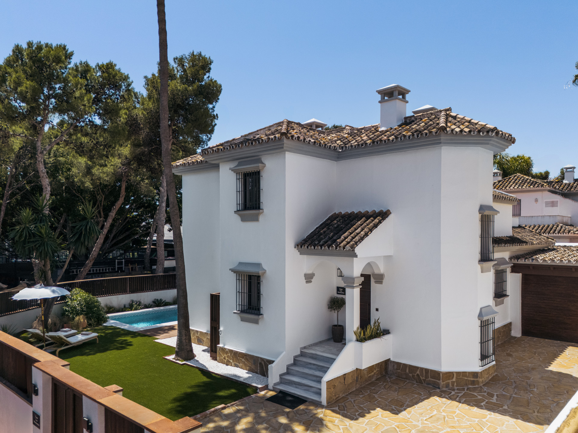 951-00196P - 6 Bedroom Villa in Marbella, Malaga