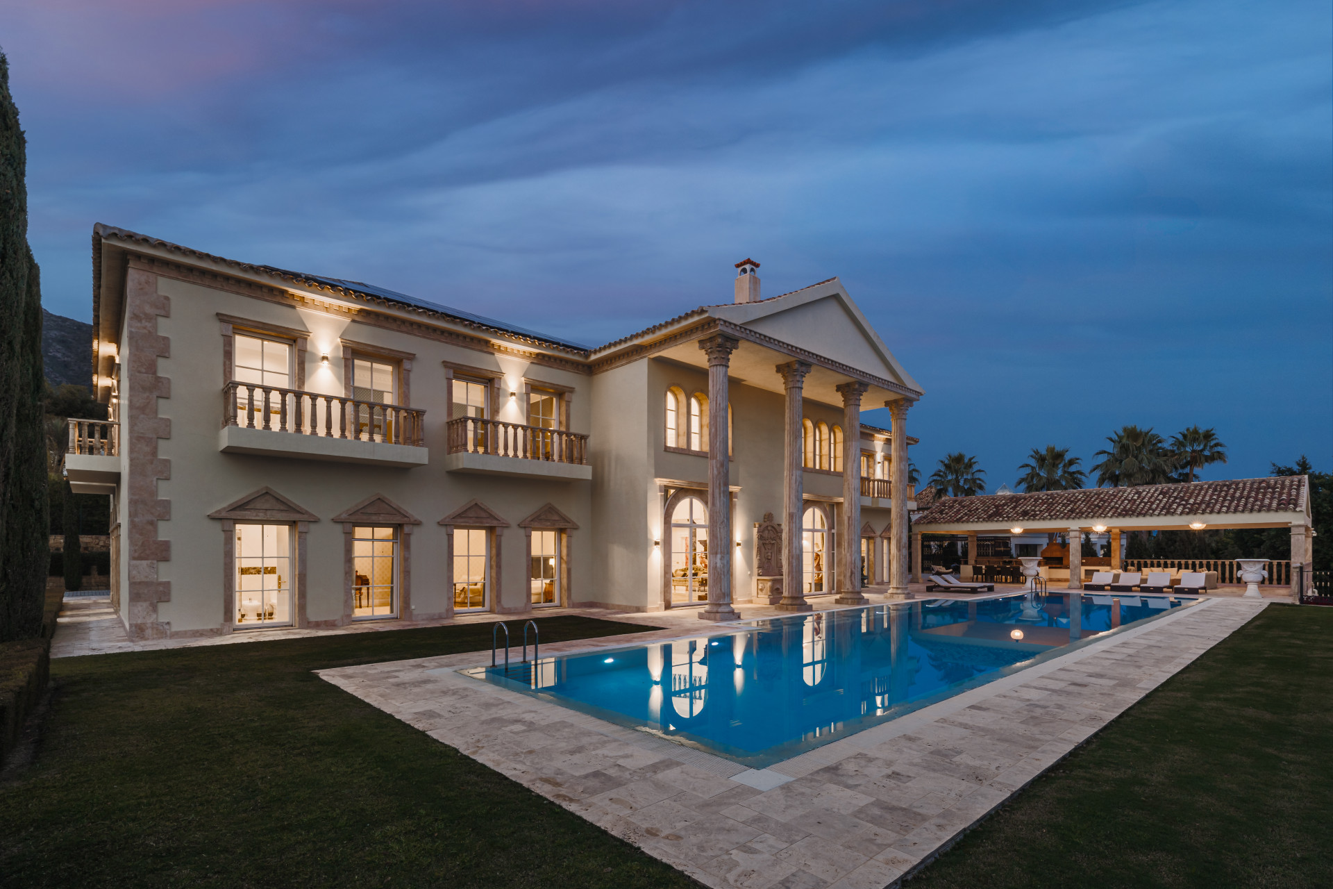 951-00194P - 7 Bedroom Villa in Marbella, Malaga