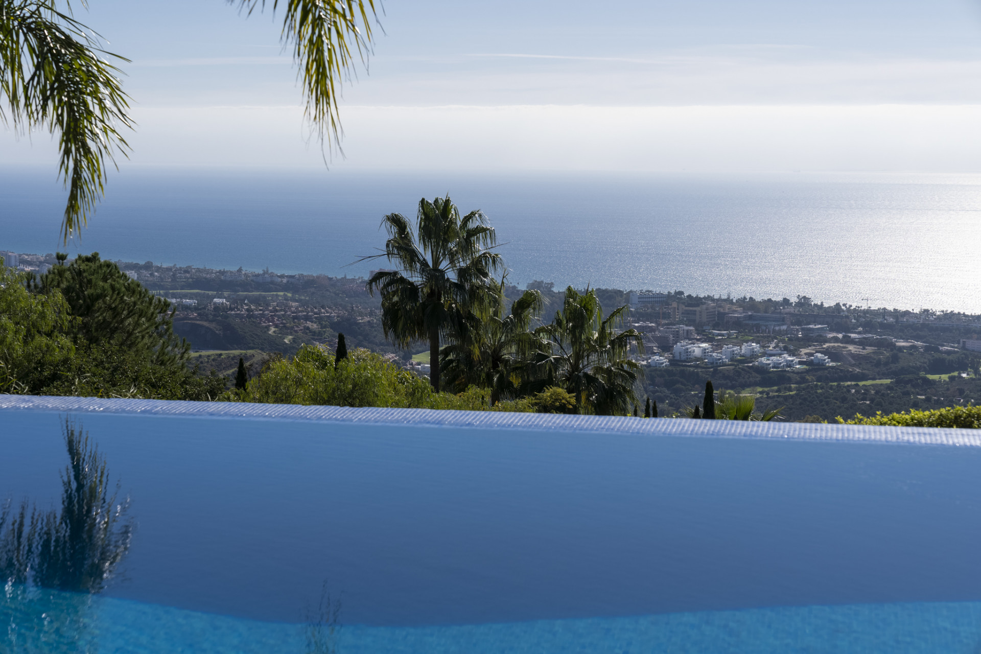 951-00189P - 6 Bedroom Villa in Marbella, Malaga