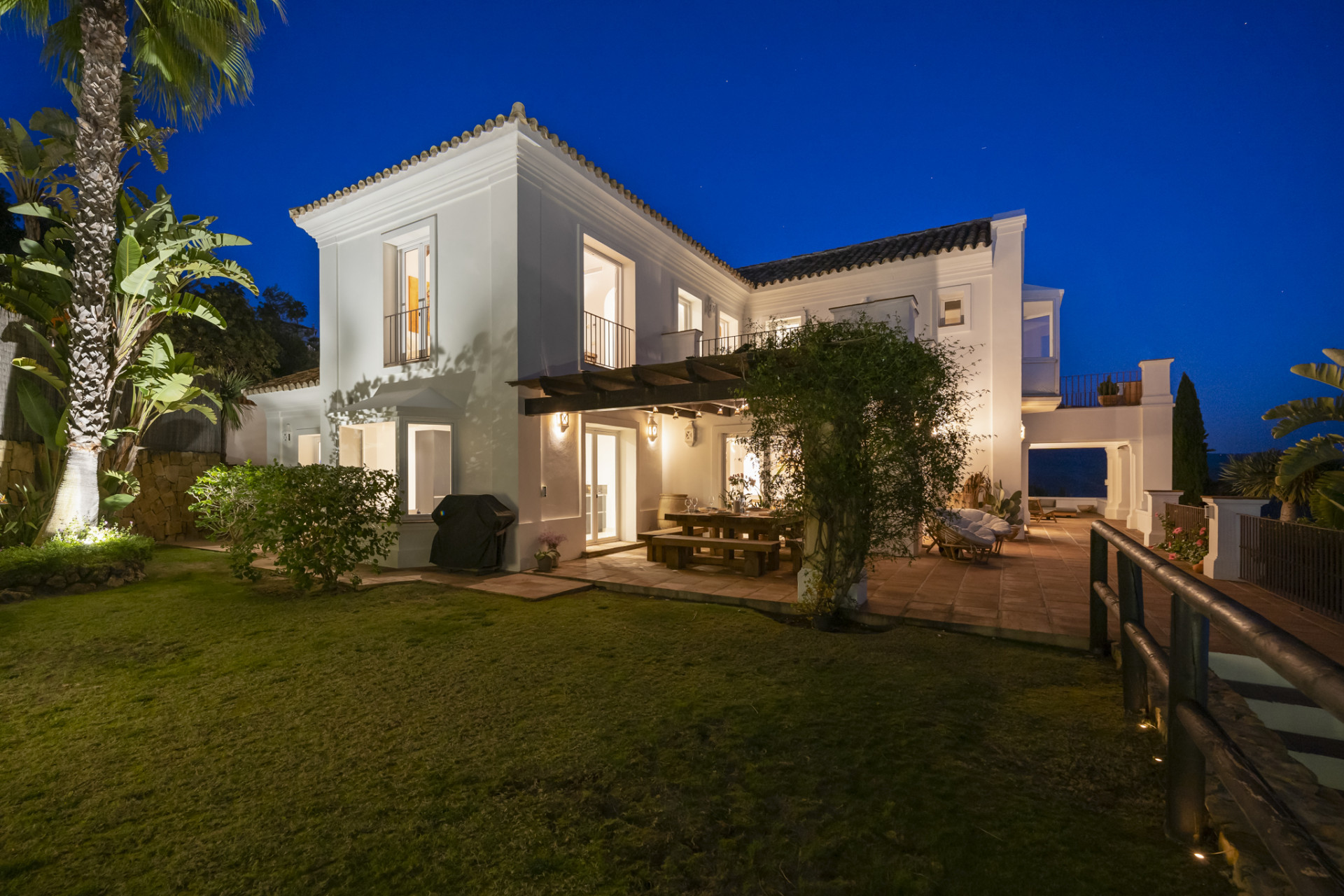 951-00189P - 6 Bedroom Villa in Marbella, Malaga