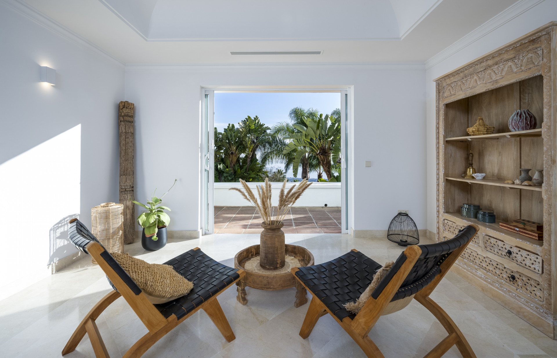 951-00189P - 6 Bedroom Villa in Marbella, Malaga