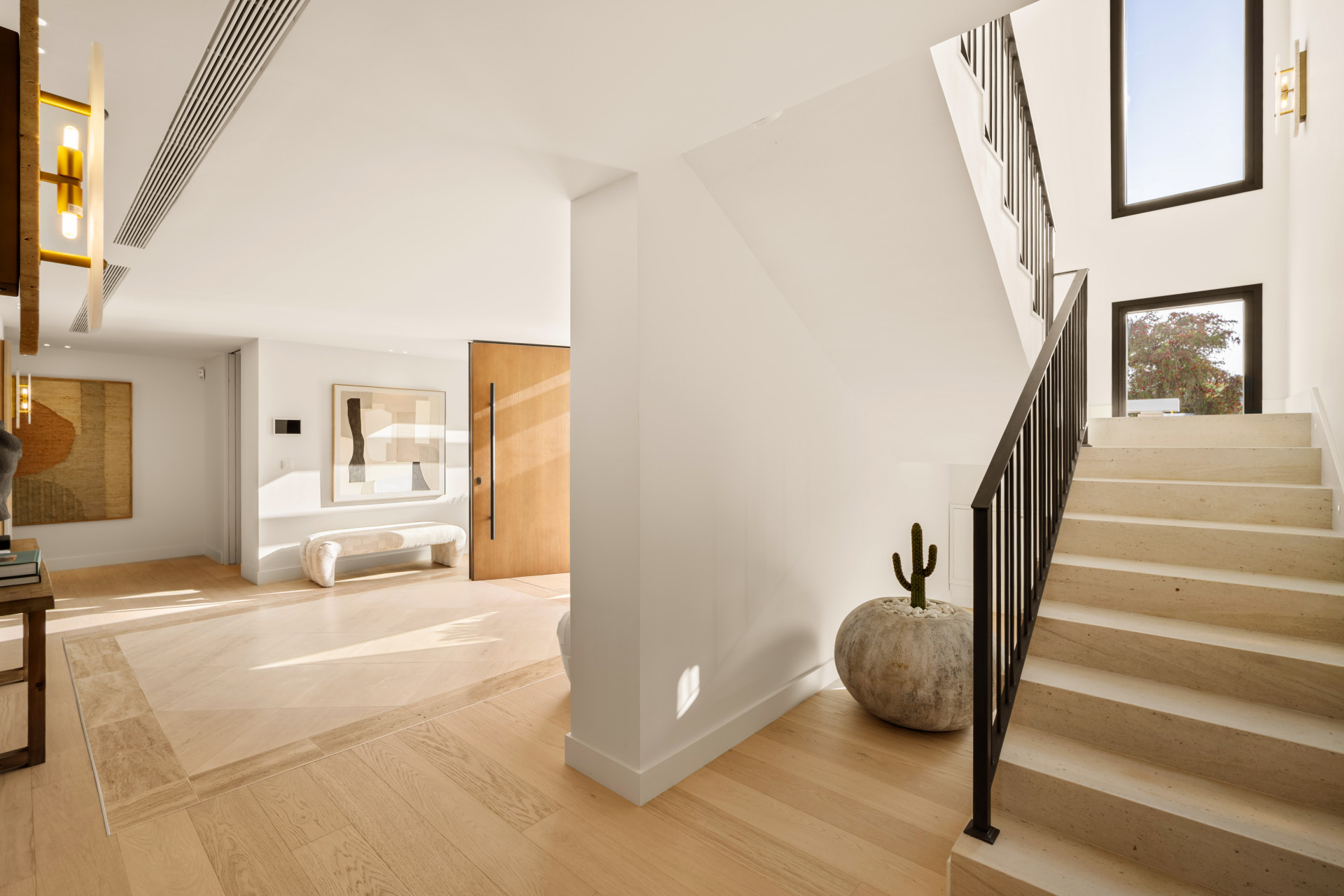 951-00182P - 6 Bedroom Villa in Marbella, Malaga