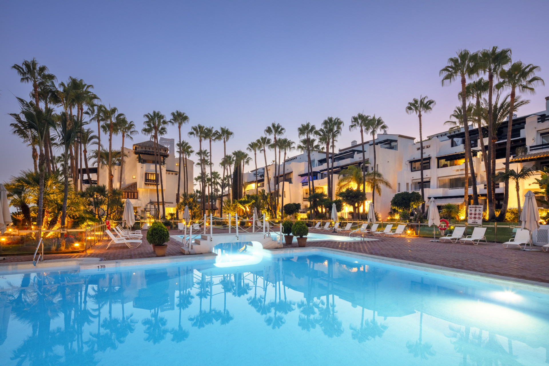 951-00173P - 3 Bedroom Apartment in Marbella, Malaga