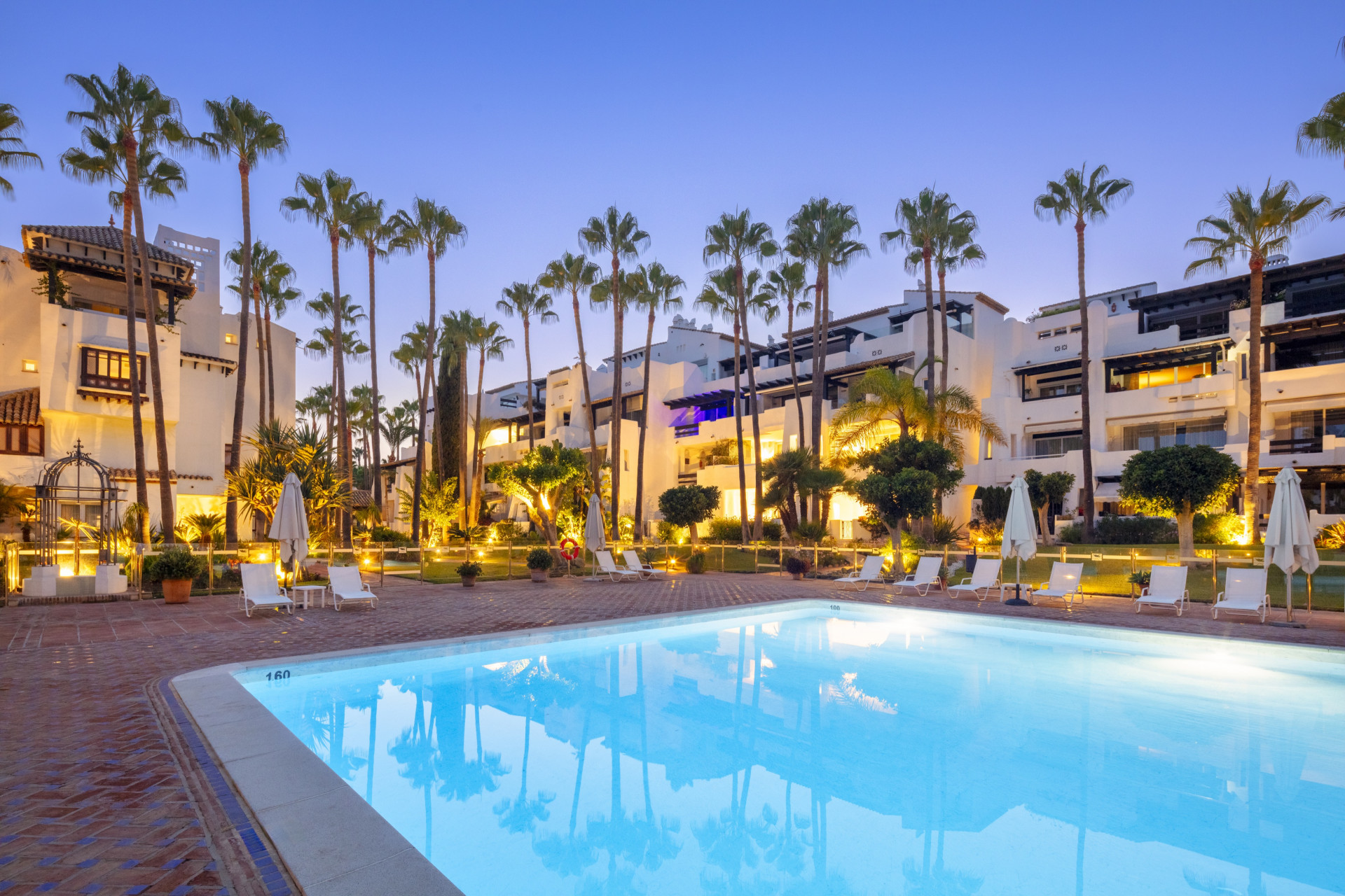 951-00173P - 3 Bedroom Apartment in Marbella, Malaga