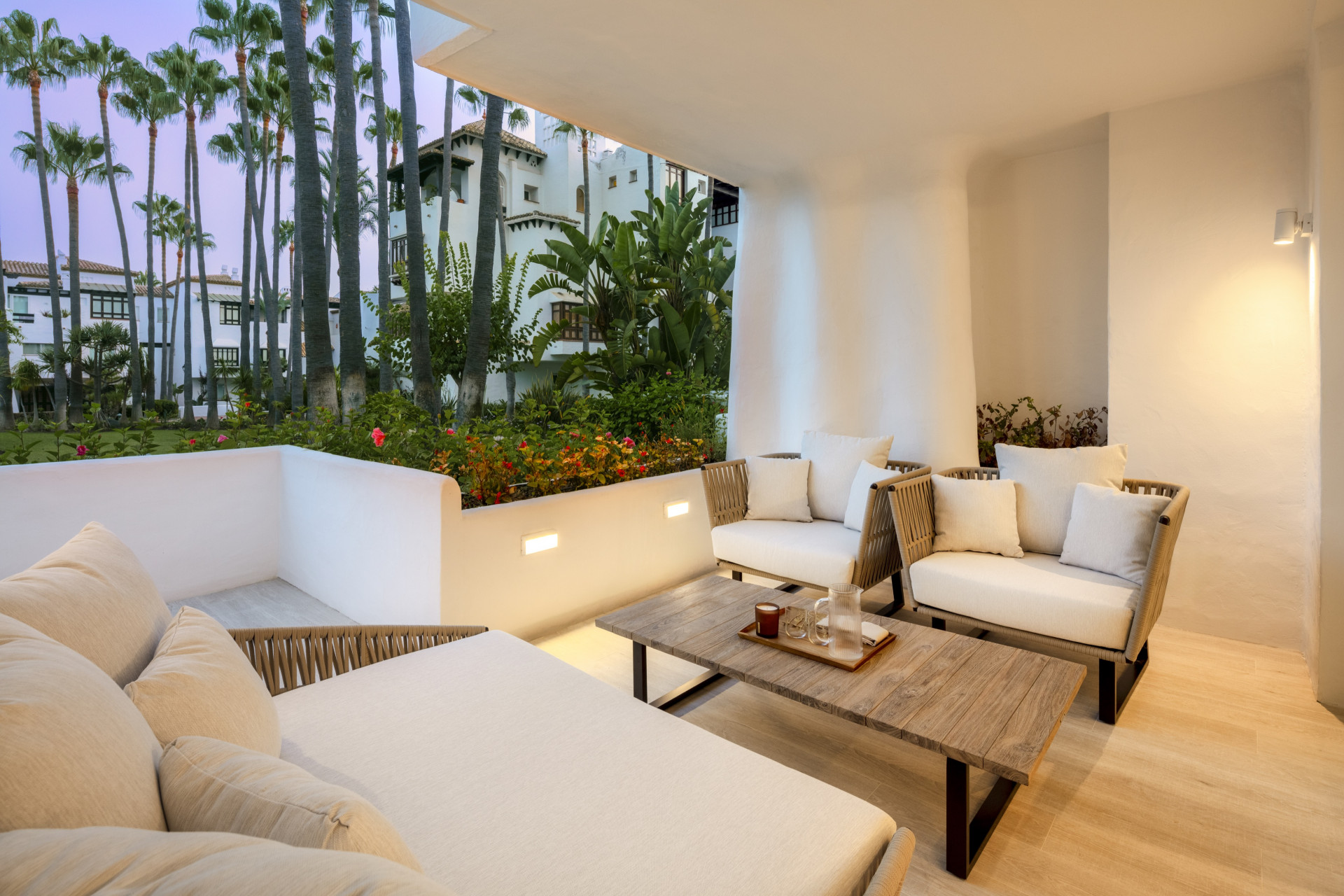 951-00173P - 3 Bedroom Apartment in Marbella, Malaga