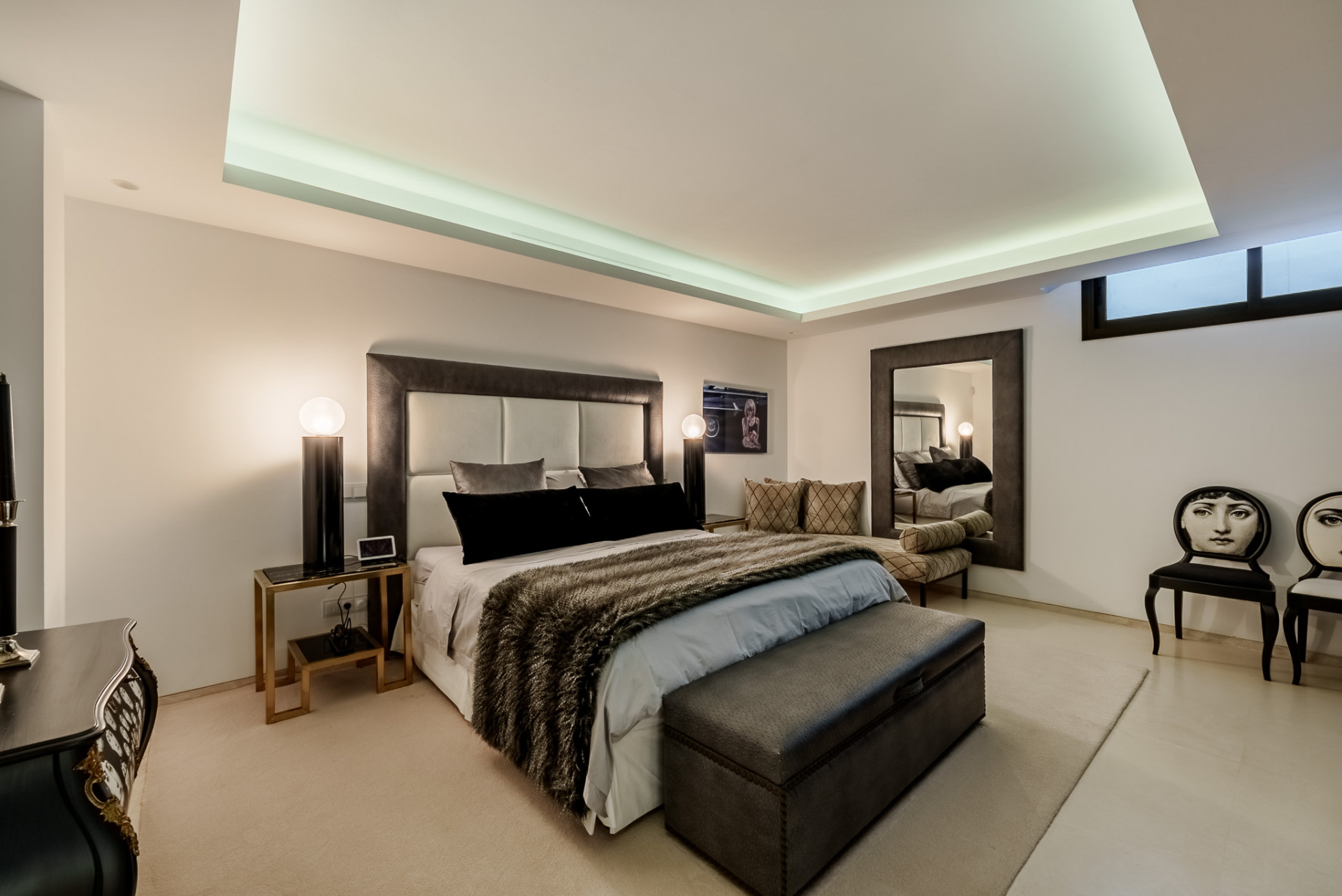 951-00177P - 7 Bedroom Villa in Marbella, Malaga