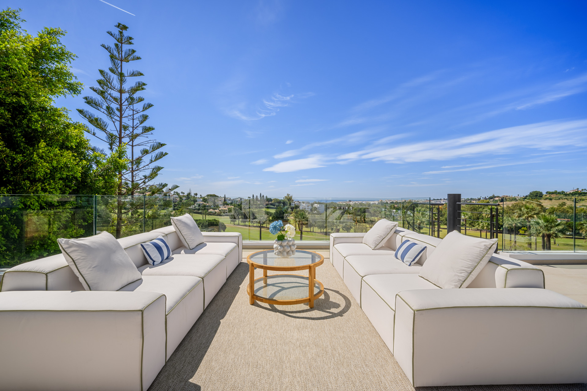 951-00179P - 6 Bedroom Villa in Marbella, Malaga