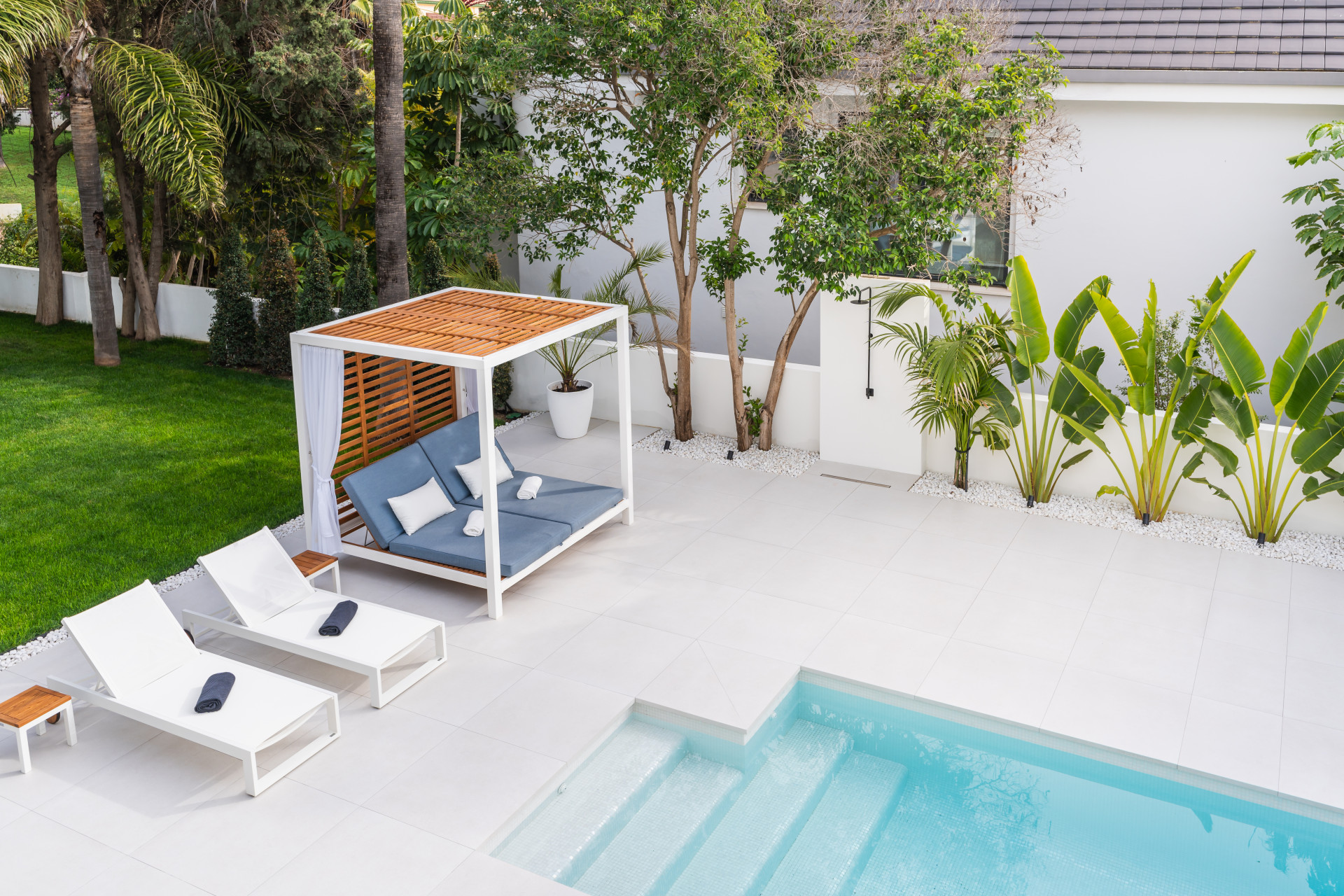 951-00111P - 4 Bedroom Villa in Marbella, Malaga