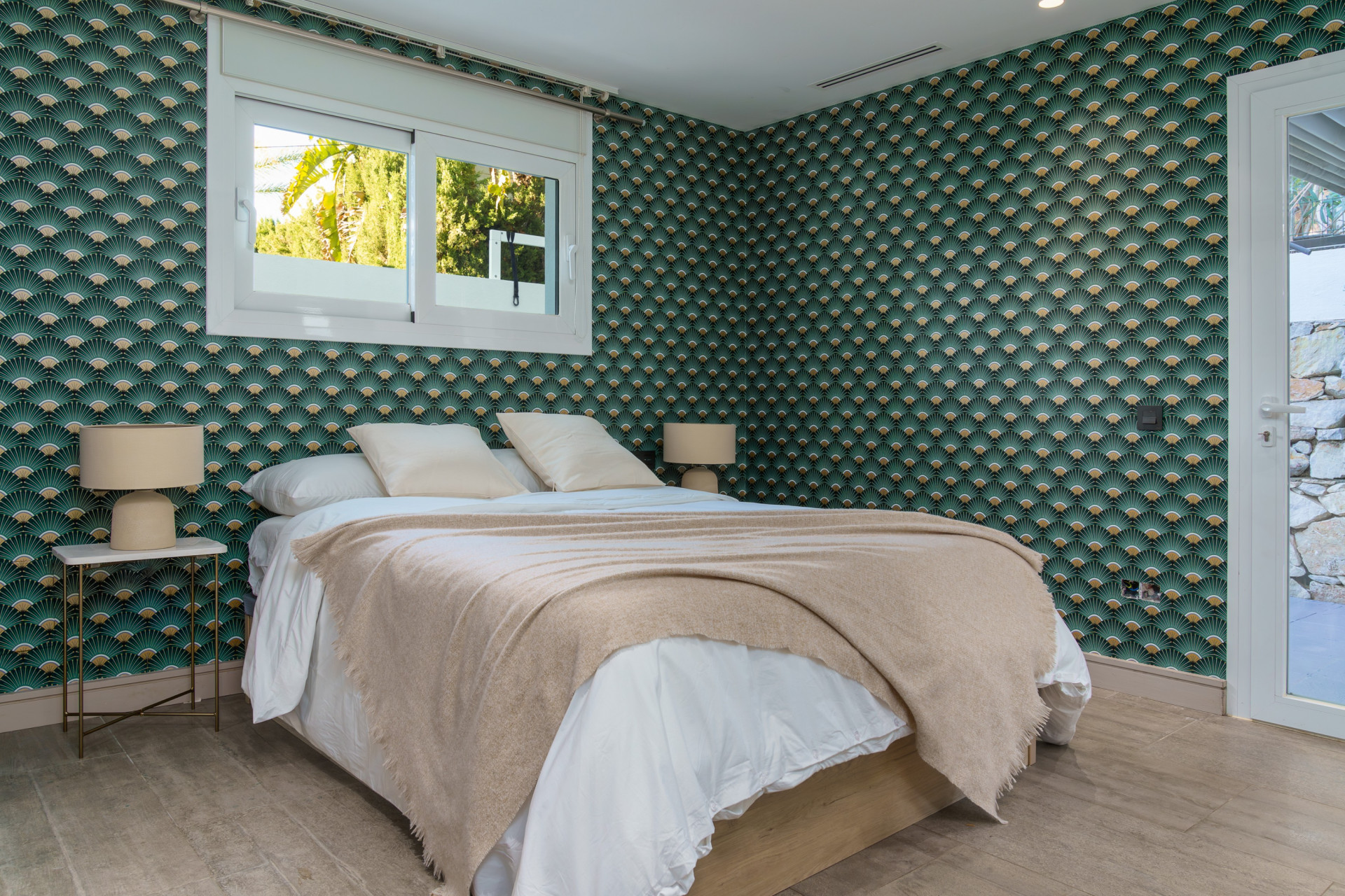 951-00107P - 6 Bedroom Villa in Marbella, Malaga