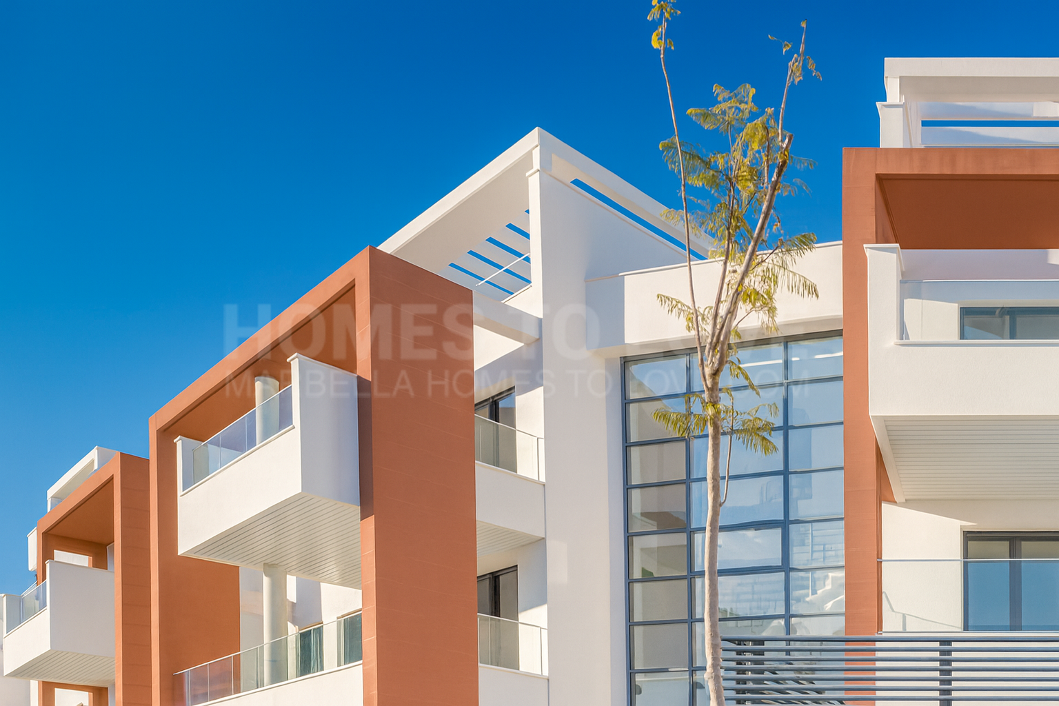 Luxury Duplex with Private Pool and Panoramic Views – La Alborada, Benahavís.