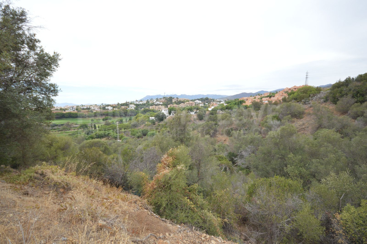 Plot for sale in Elviria, Marbella East