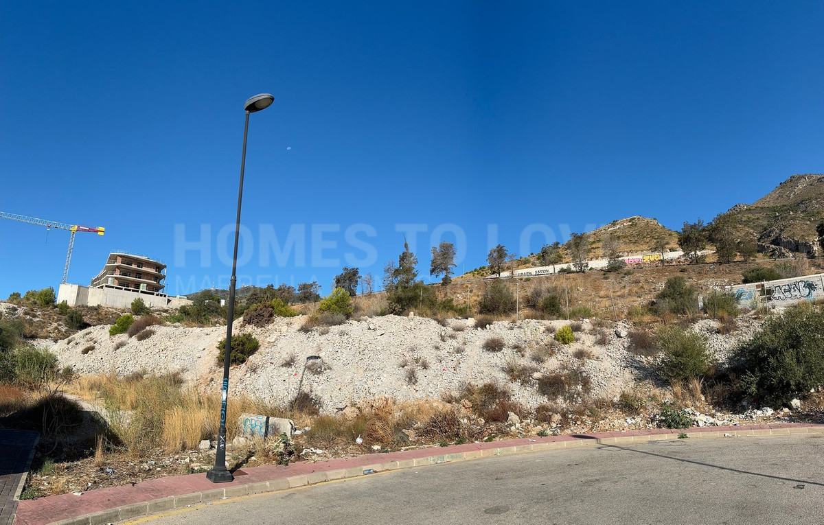 Parcela en venta en Benalmadena