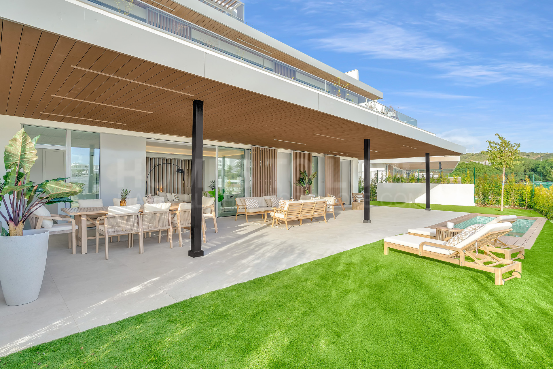 Ground Floor Apartment for sale in Santa Clara, Marbella East