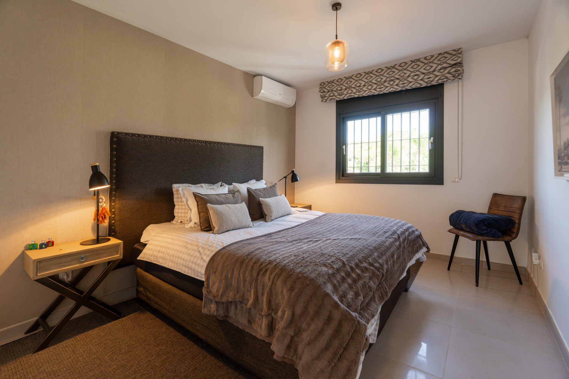 5-bedroom villa in Parcelas del Golf — frame 10