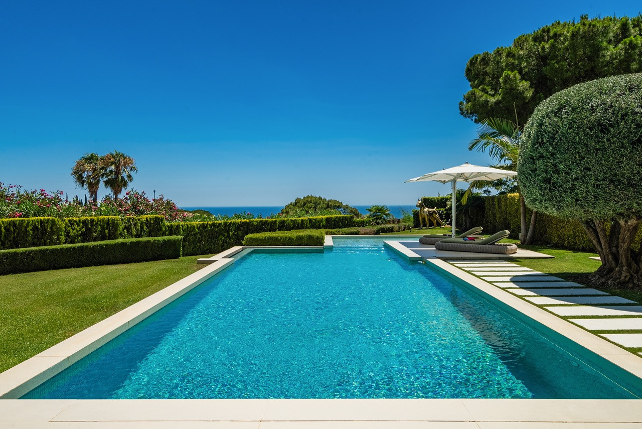 5-bedroom villa in Marbella Golden Mile — frame 3
