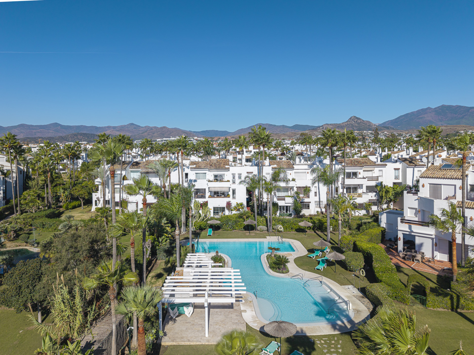 Ground Floor Apartment for sale in Costalita, Estepona East