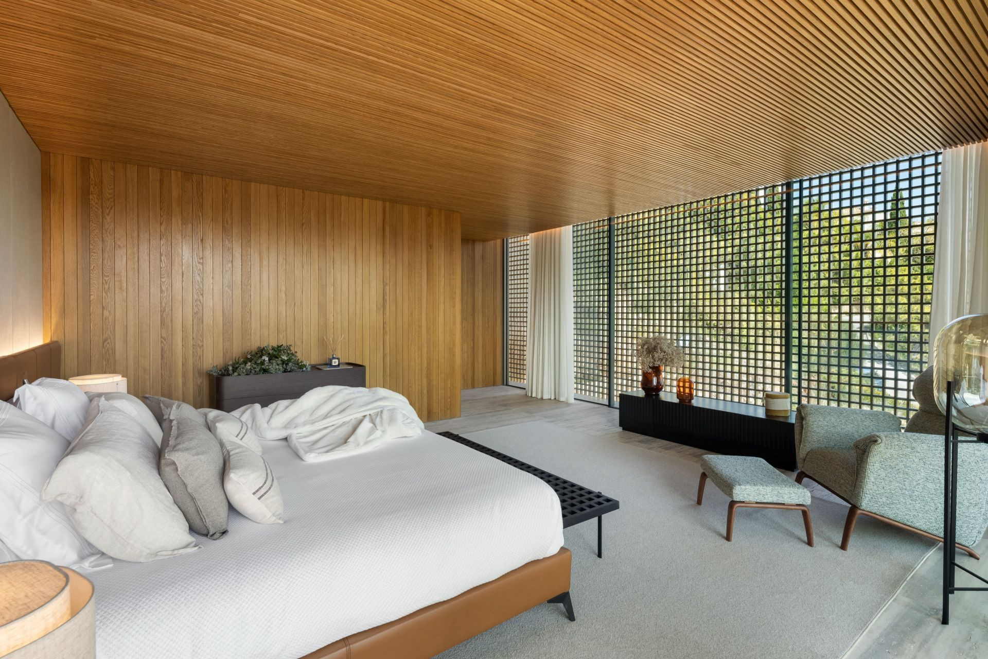 Villa 7 Bedrooms 8 Bathrooms in Marbella, Costa del Sol