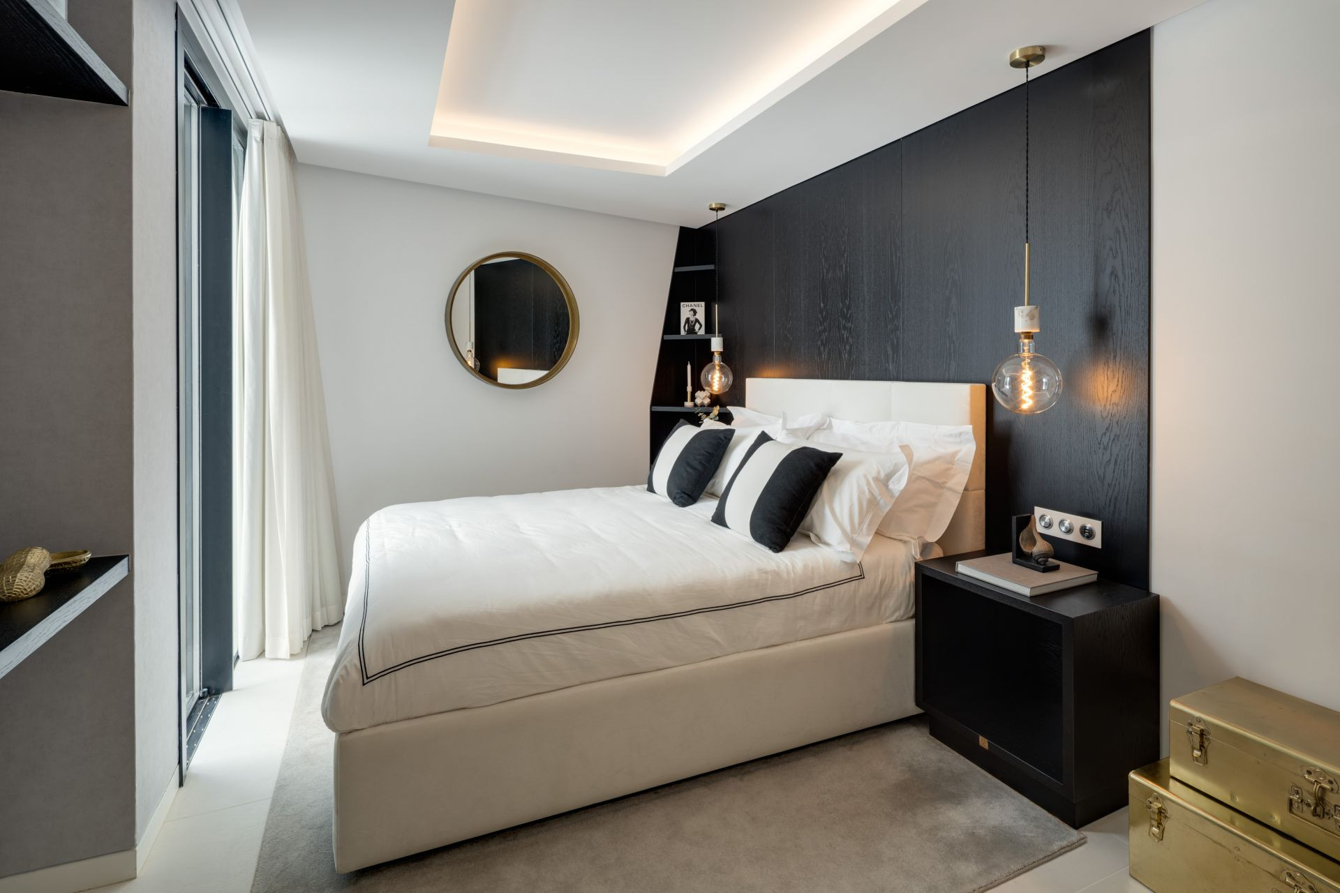 Villa 5 Bedrooms 6 Bathrooms in Marbella, Costa del Sol