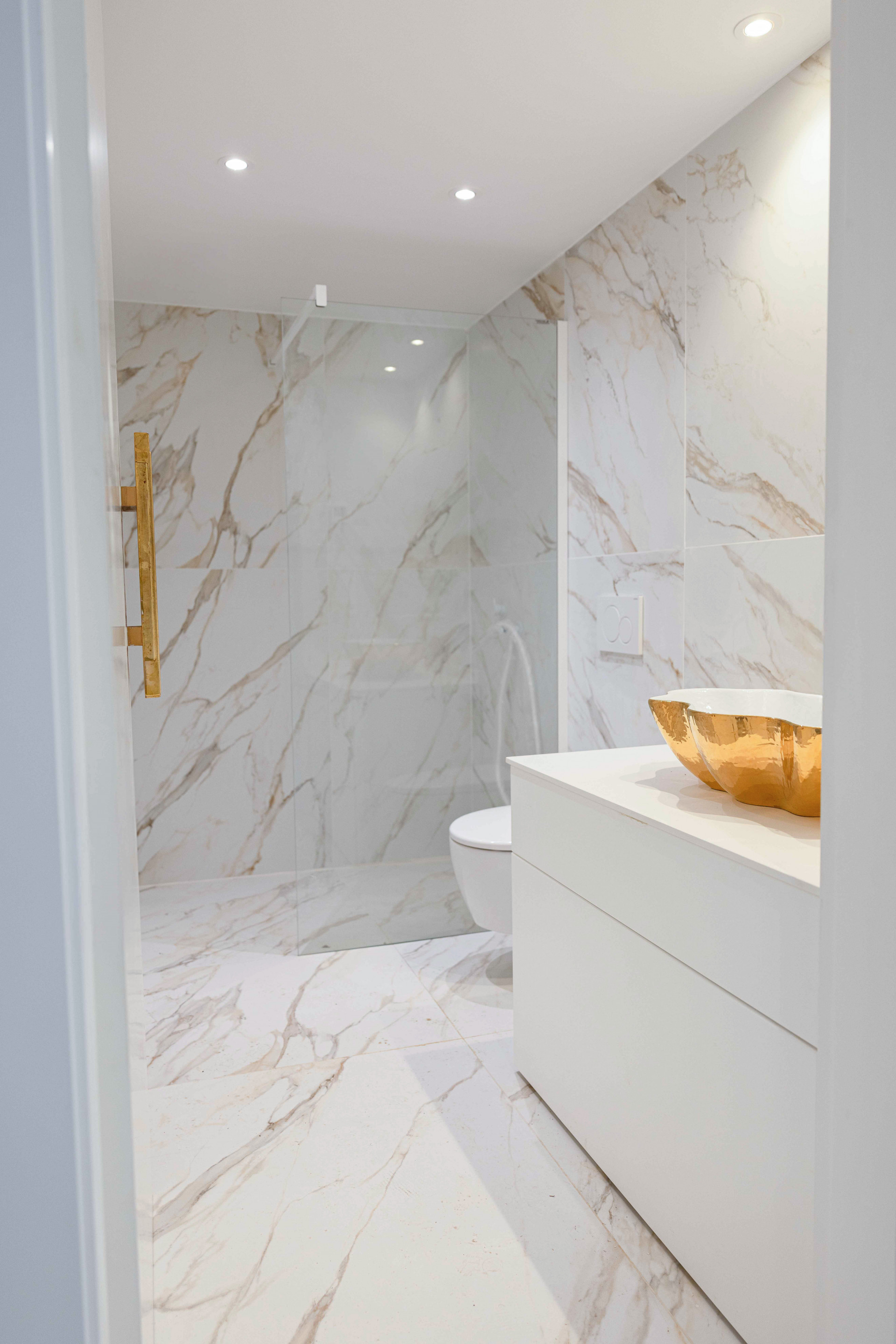 Villa 5 Bedrooms 5 Bathrooms in Marbella, Costa del Sol