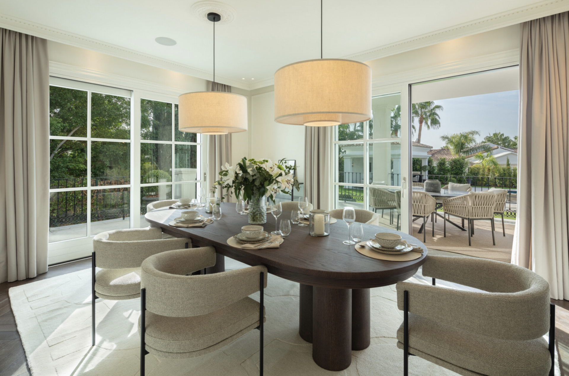 Villa 6 Bedrooms 7 Bathrooms in Marbella, Costa del Sol