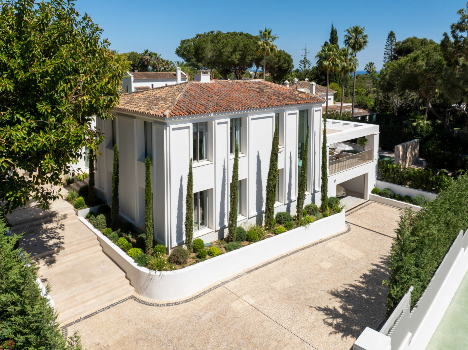 Villa 6 Bedrooms 6 Bathrooms in Marbella, Costa del Sol