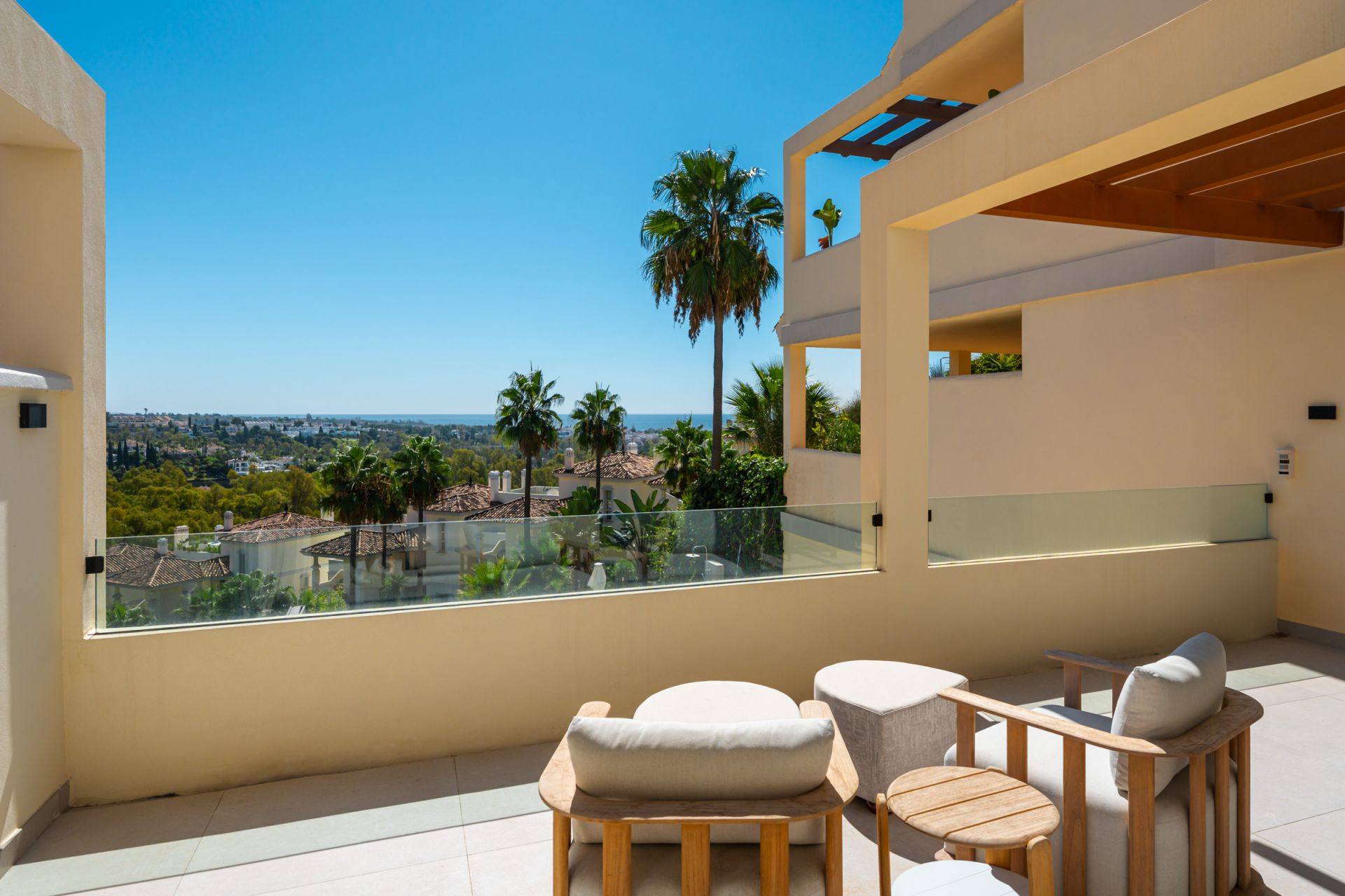 Apartment 3 Bedrooms 2 Bathrooms in Marbella, Costa del Sol