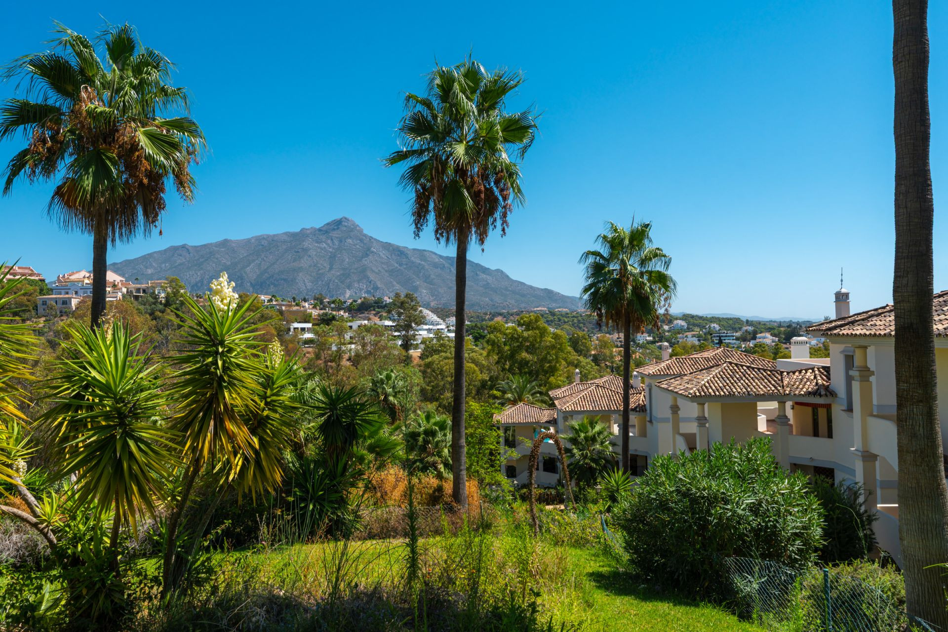 Apartment 3 Bedrooms 2 Bathrooms in Marbella, Costa del Sol