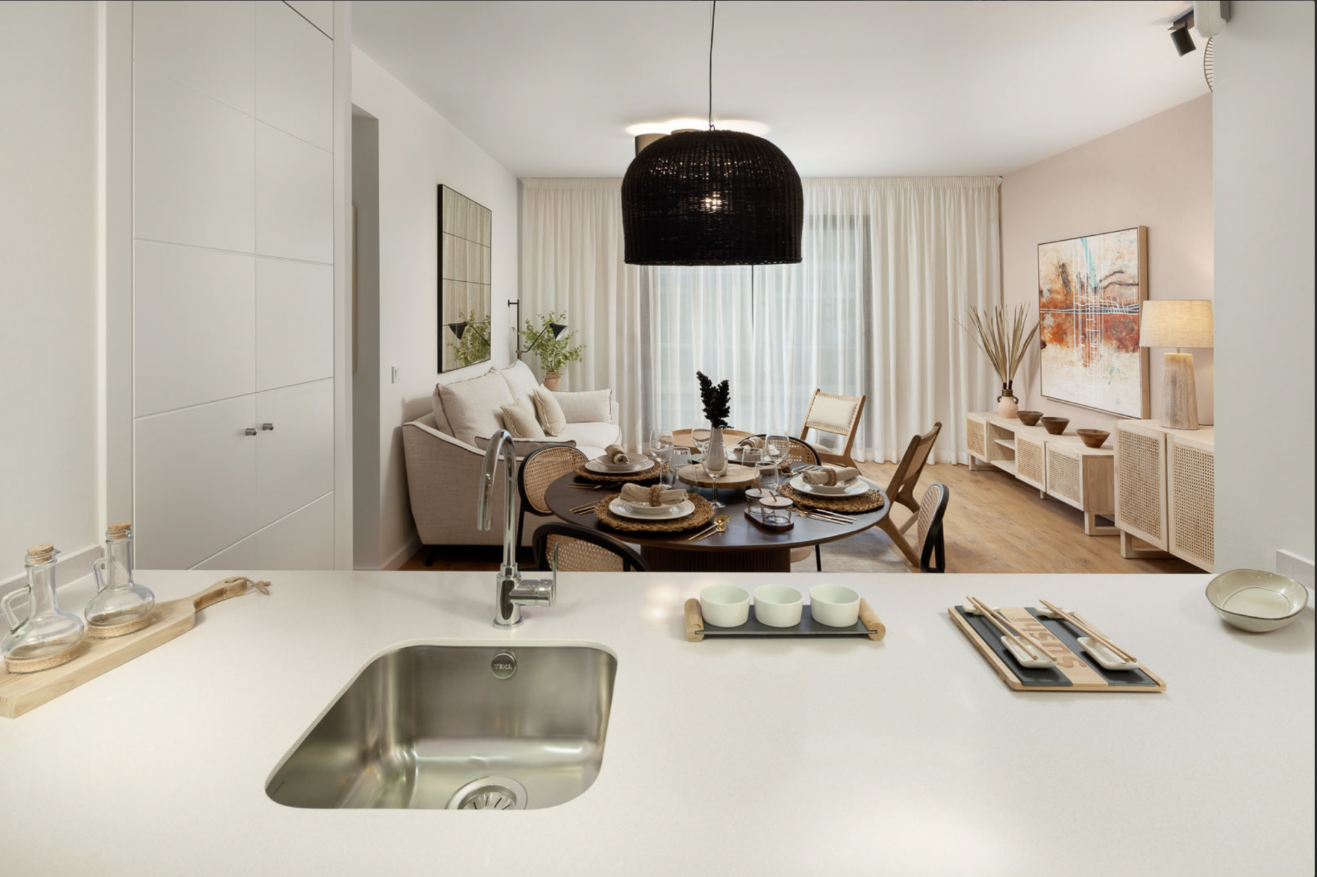 Apartment 2 Bedrooms 2 Bathrooms in Estepona, Costa del Sol