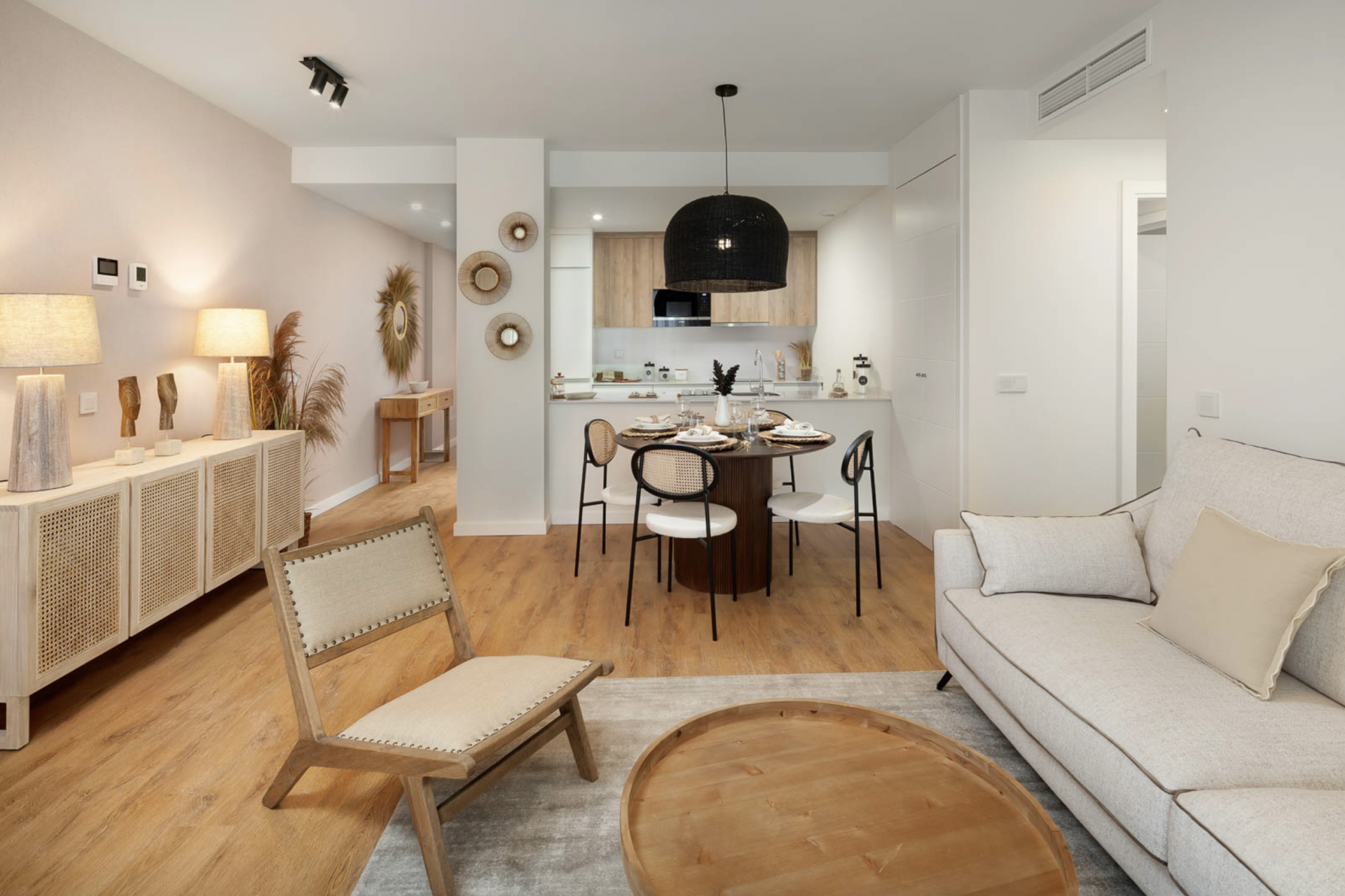 Apartment 2 Bedrooms 2 Bathrooms in Estepona, Costa del Sol