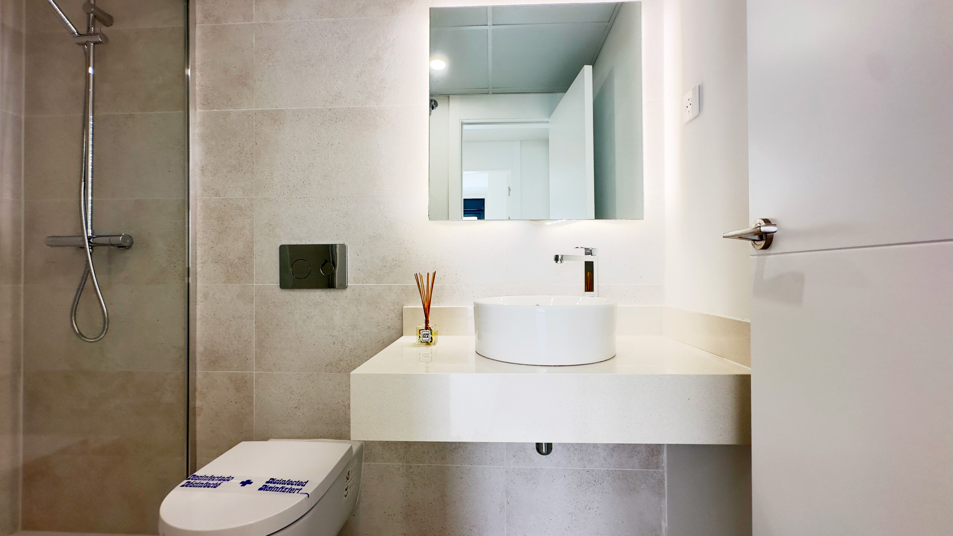 Apartment 2 Bedrooms 2 Bathrooms in Casares, Costa del Sol