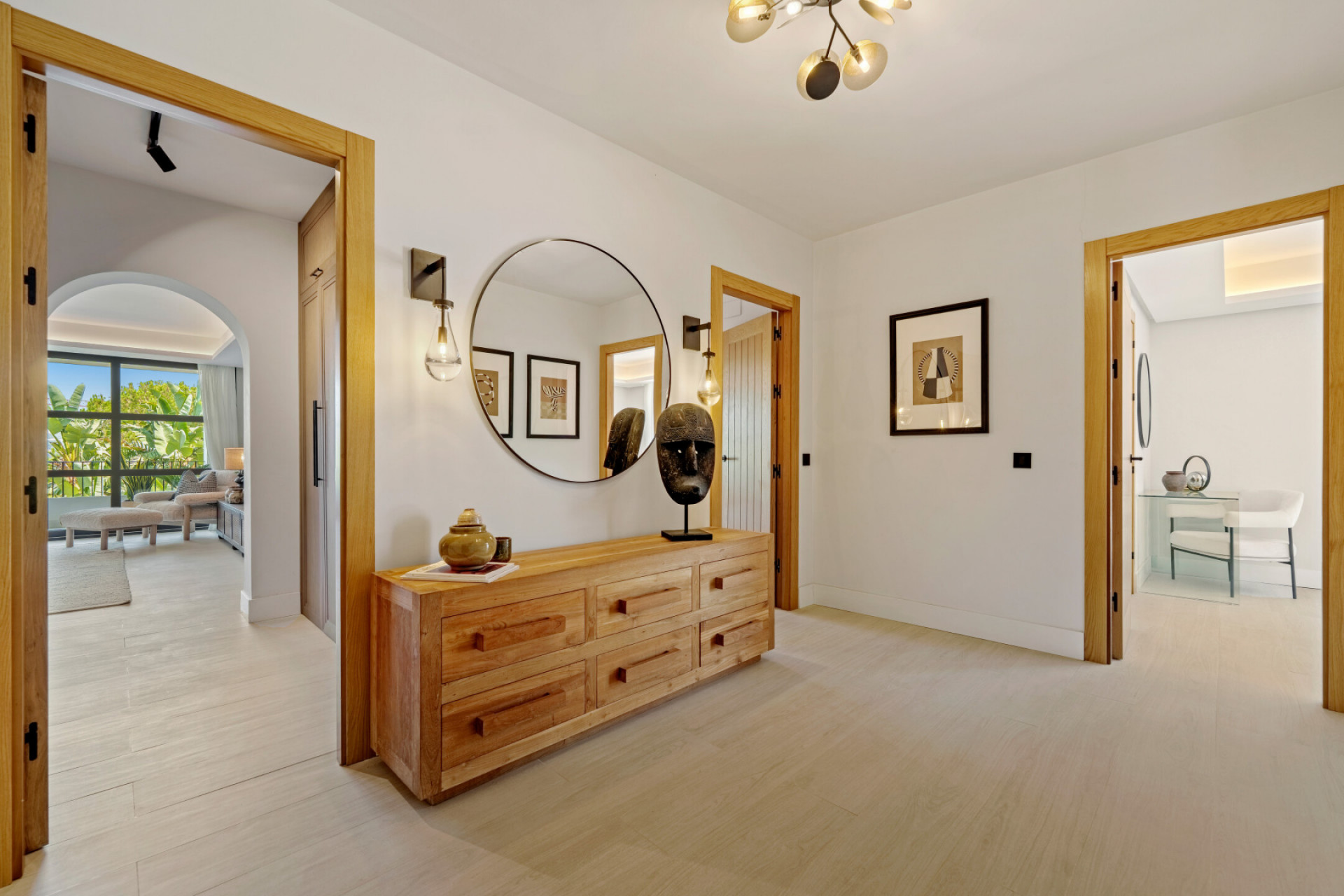 Villa 6 Bedrooms 7 Bathrooms in Marbella, Costa del Sol