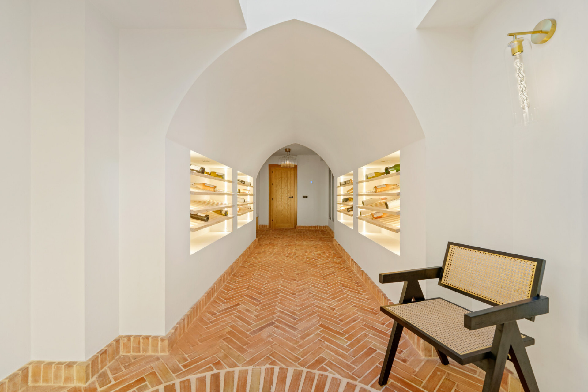 Villa 6 Bedrooms 7 Bathrooms in Marbella, Costa del Sol