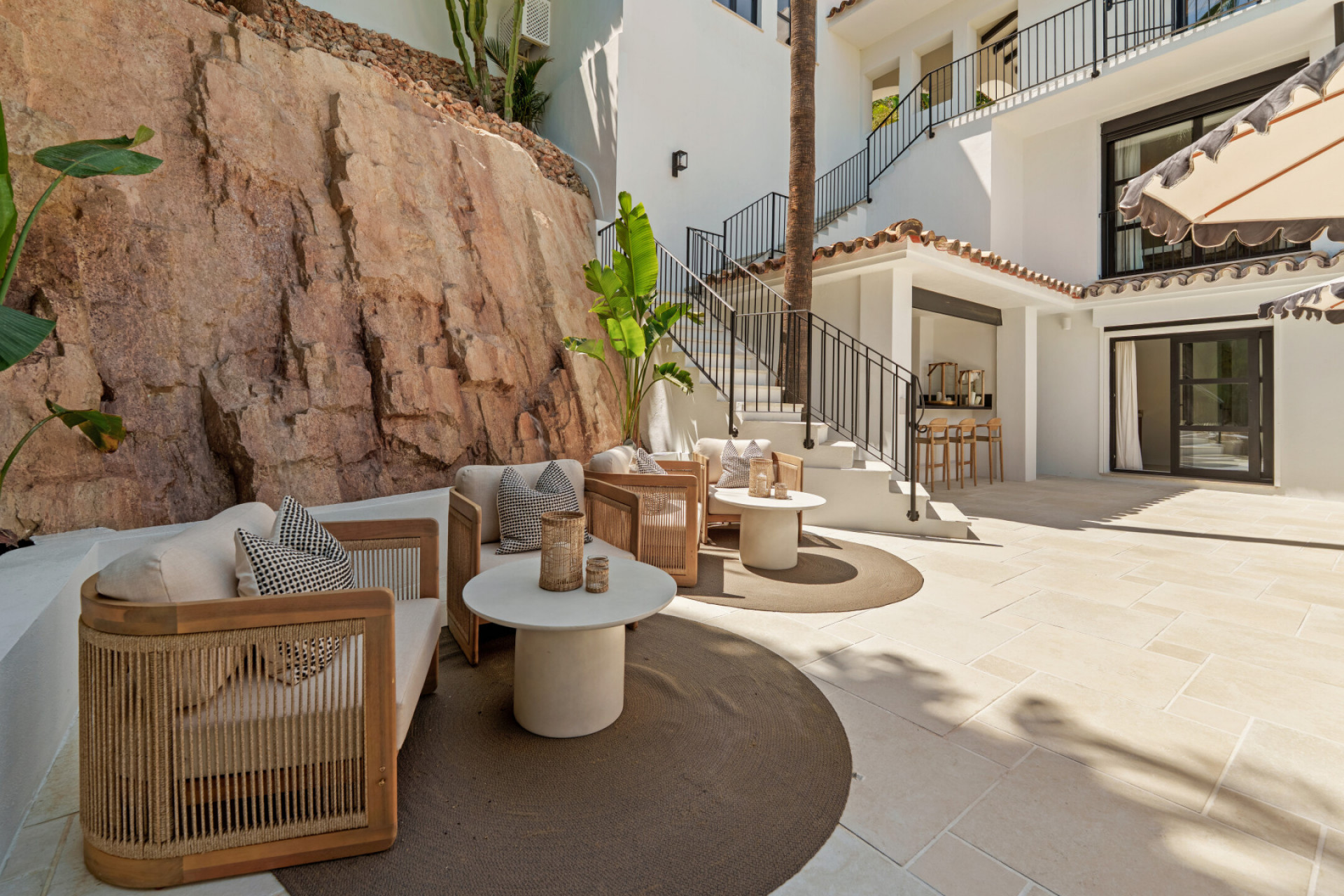 Villa 6 Bedrooms 7 Bathrooms in Marbella, Costa del Sol