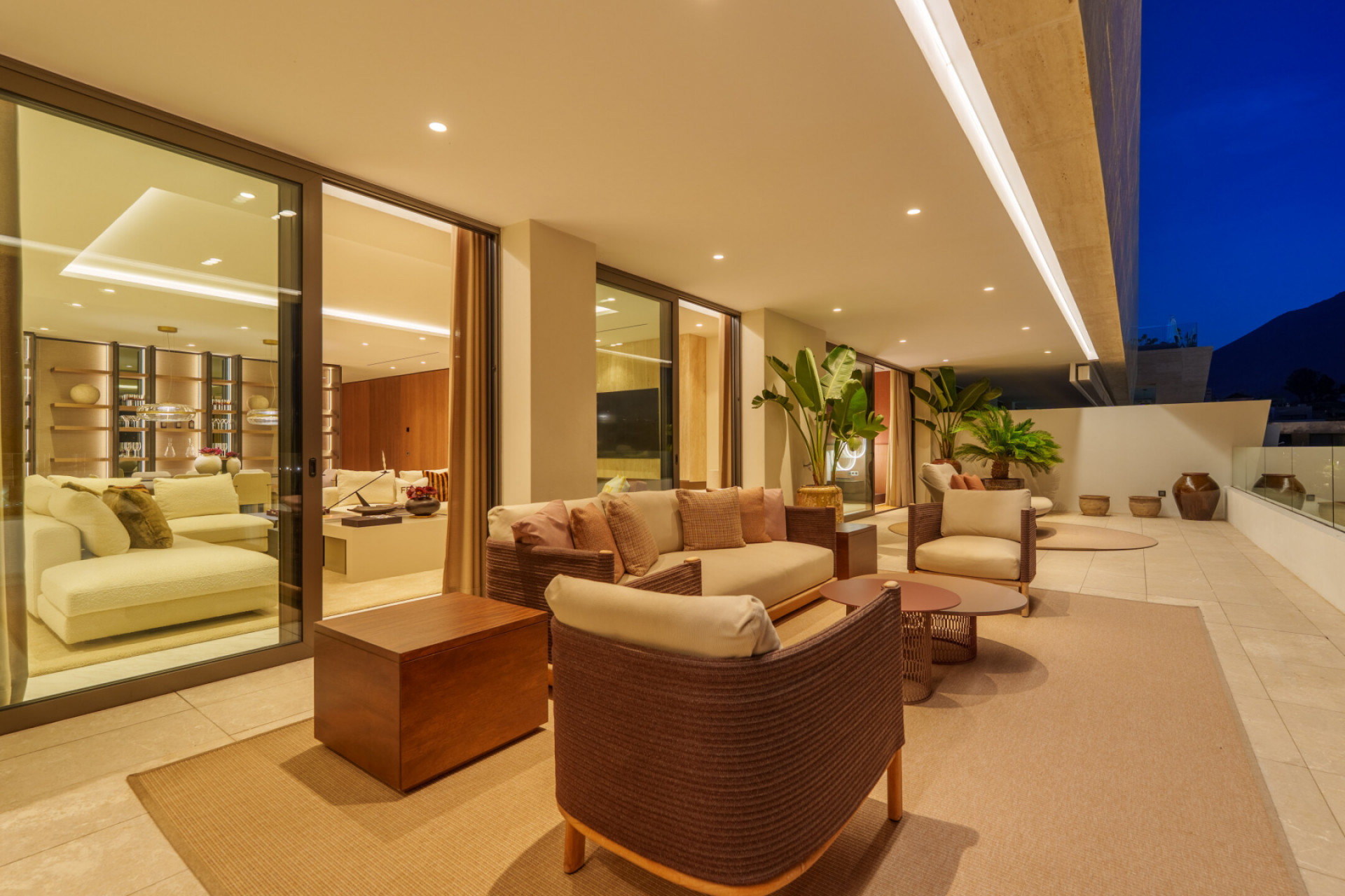 Duplex Penthouse 4 Bedrooms 4 Bathrooms in Marbella, Costa del Sol