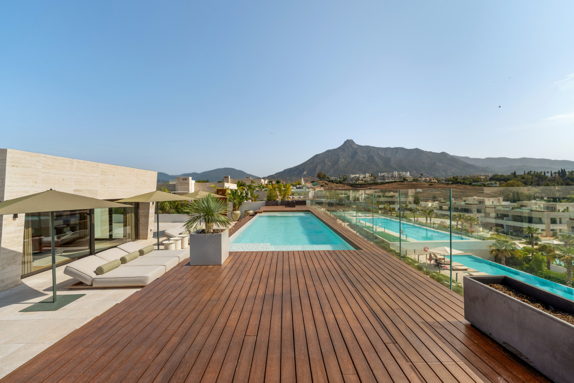 Duplex Penthouse 4 Bedrooms 4 Bathrooms in Marbella, Costa del Sol