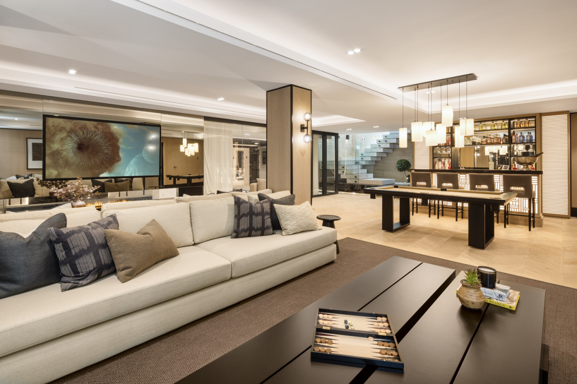 Villa 7 Bedrooms 7 Bathrooms in Marbella, Costa del Sol