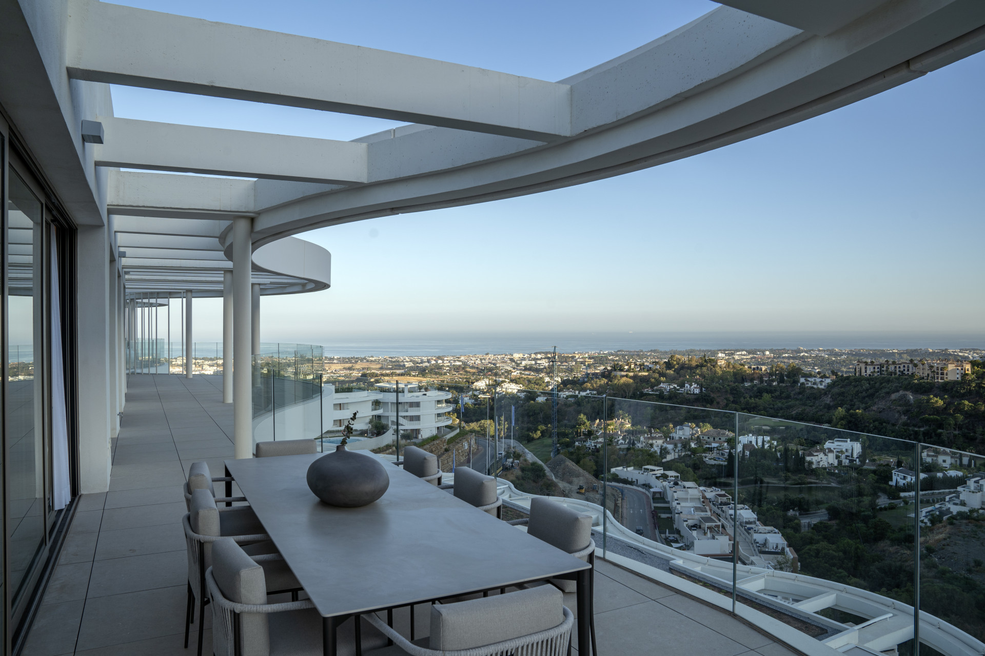 Penthouse 4 Bedrooms 4 Bathrooms in Marbella, Costa del Sol