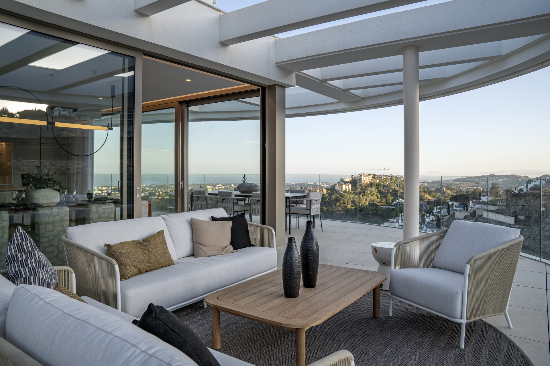 Penthouse 4 Bedrooms 4 Bathrooms in Marbella, Costa del Sol