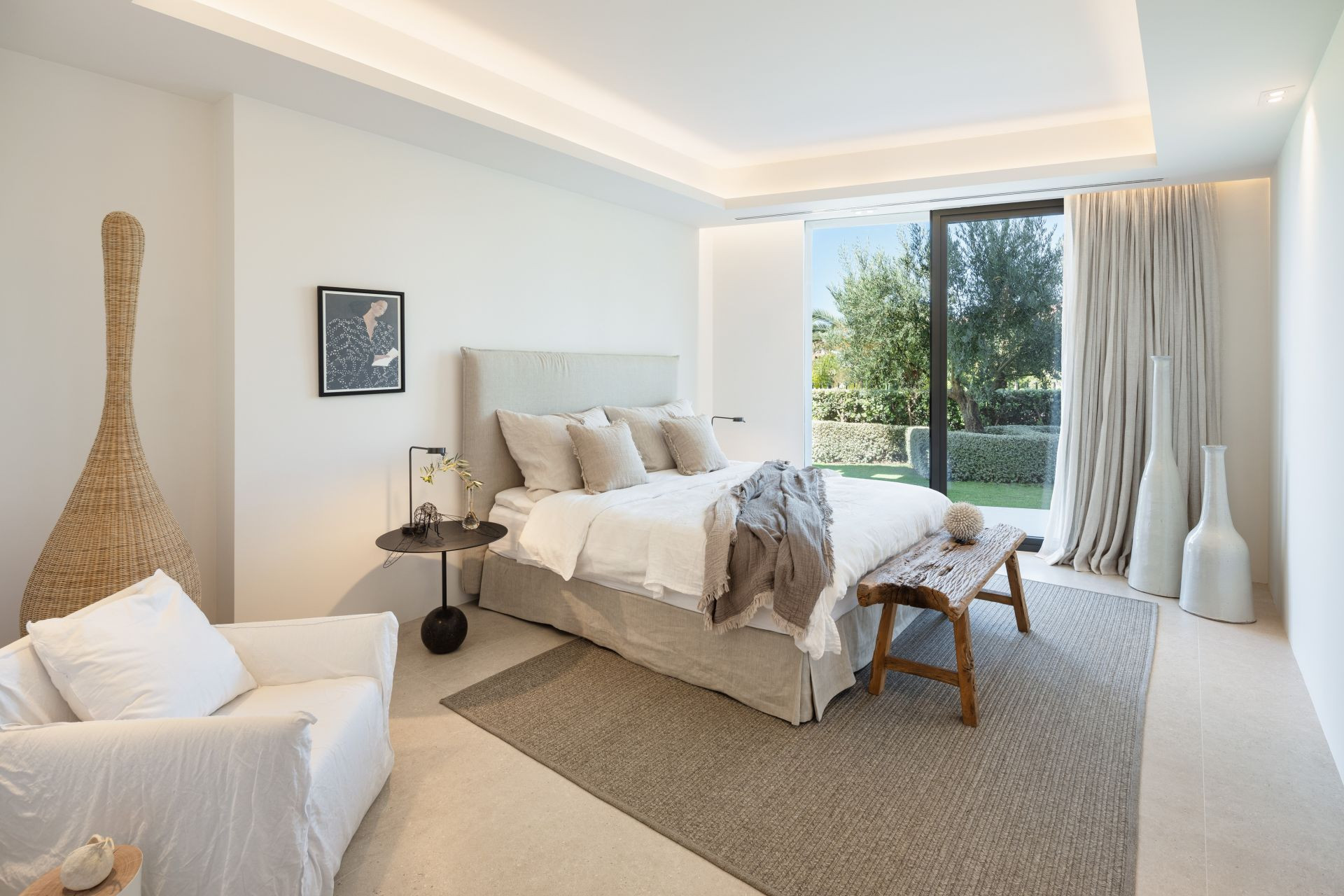 Villa 6 Bedrooms 6 Bathrooms in Marbella, Costa del Sol