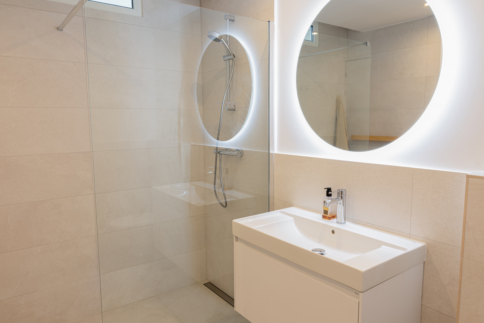 Town House 3 Bedrooms 4 Bathrooms in Marbella, Costa del Sol