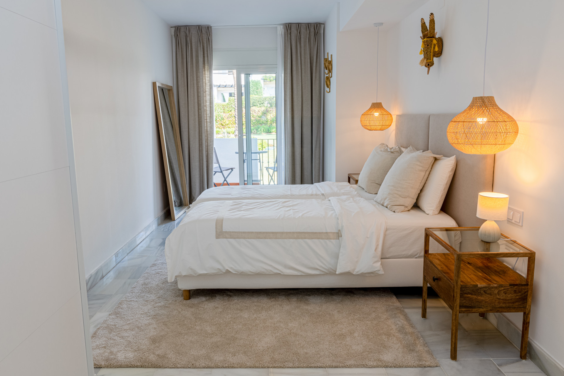 Town House 3 Bedrooms 4 Bathrooms in Marbella, Costa del Sol