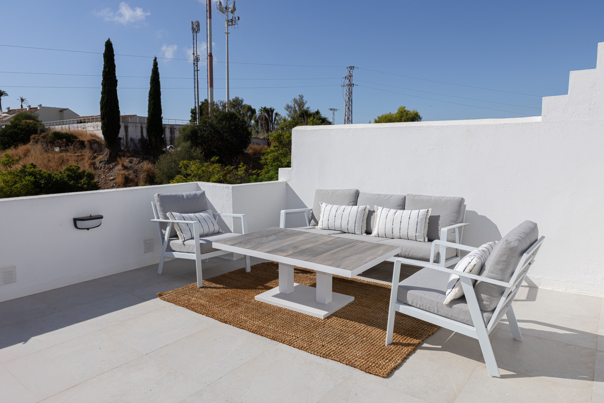 Town House 3 Bedrooms 4 Bathrooms in Marbella, Costa del Sol
