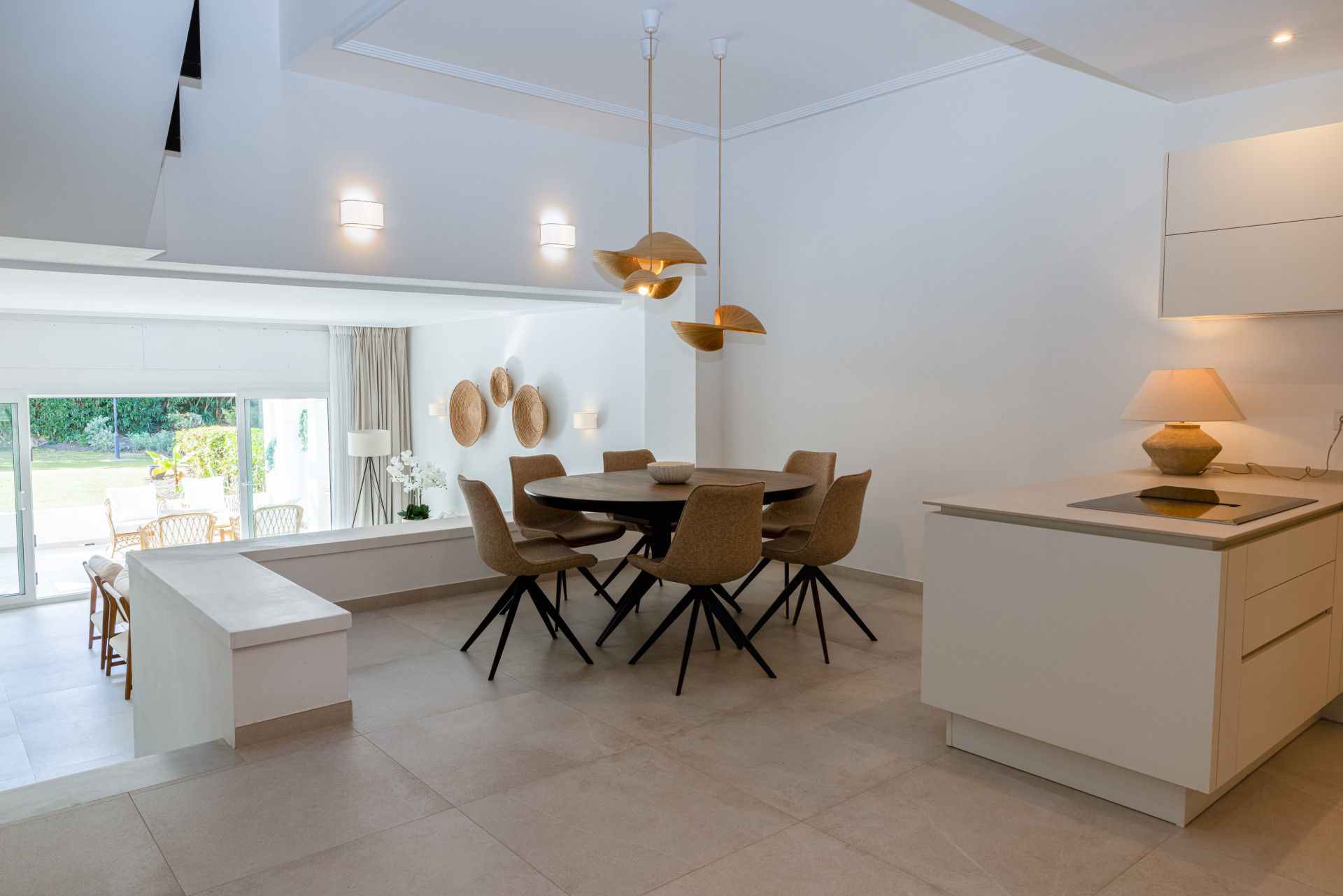 Town House 3 Bedrooms 4 Bathrooms in Marbella, Costa del Sol