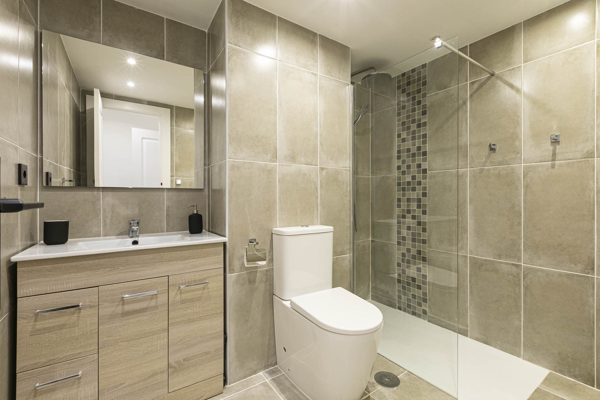 Apartment 2 Bedrooms 2 Bathrooms in Marbella, Costa del Sol